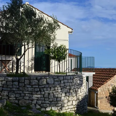 Fassoulou's Holiday home *