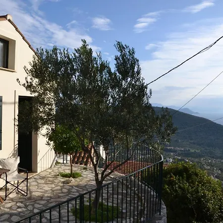 Holiday home Fassoulou's Exogi