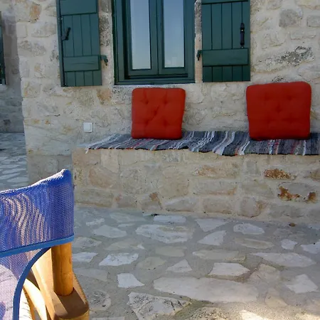 Fassoulou's Holiday home Exogi